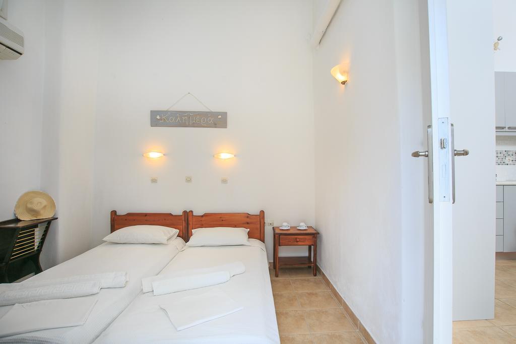 Paros Rita Studios Piso Livadi Kamer foto