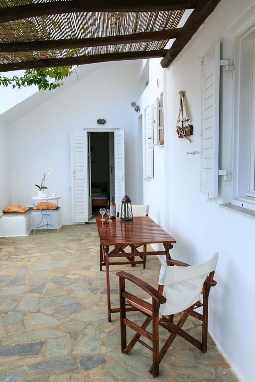 Paros Rita Studios Piso Livadi Buitenkant foto